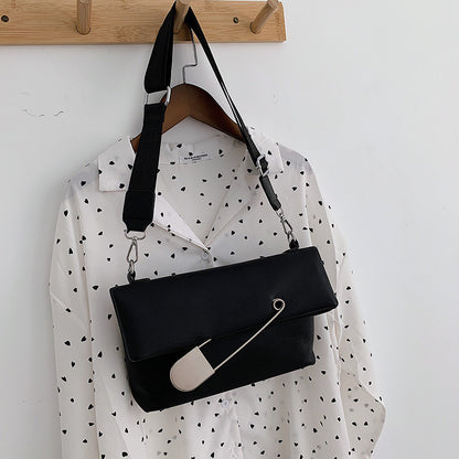 Casual lady messenger bag