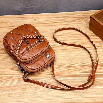 Lady Rivet Coin Purse Mobile Phone Bag Lady Shoulder Messenger Bag Washed Leather Soft Leather Bag