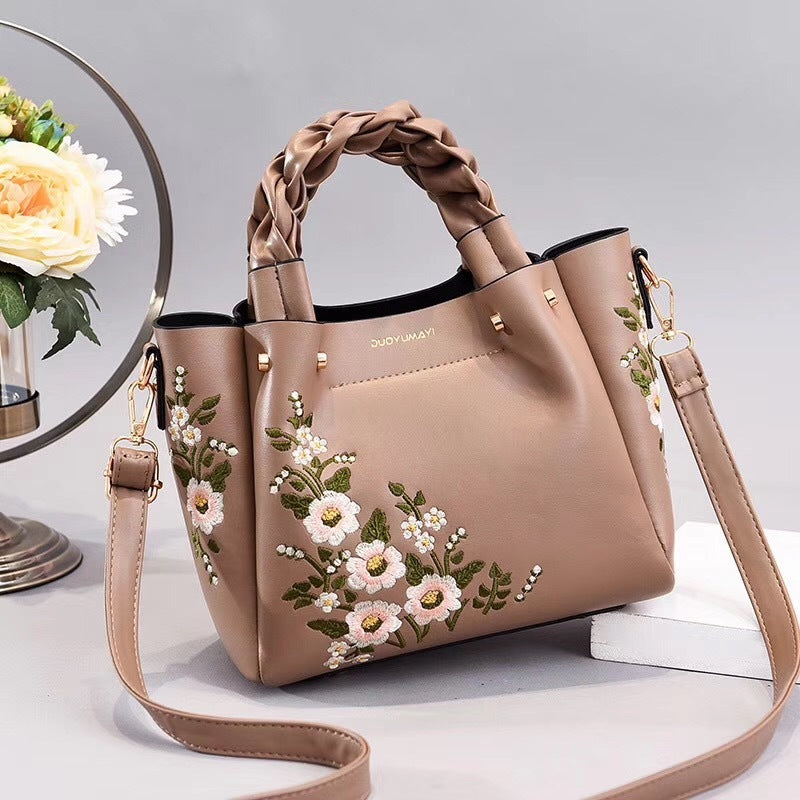 Sweet flower-damp lady bag